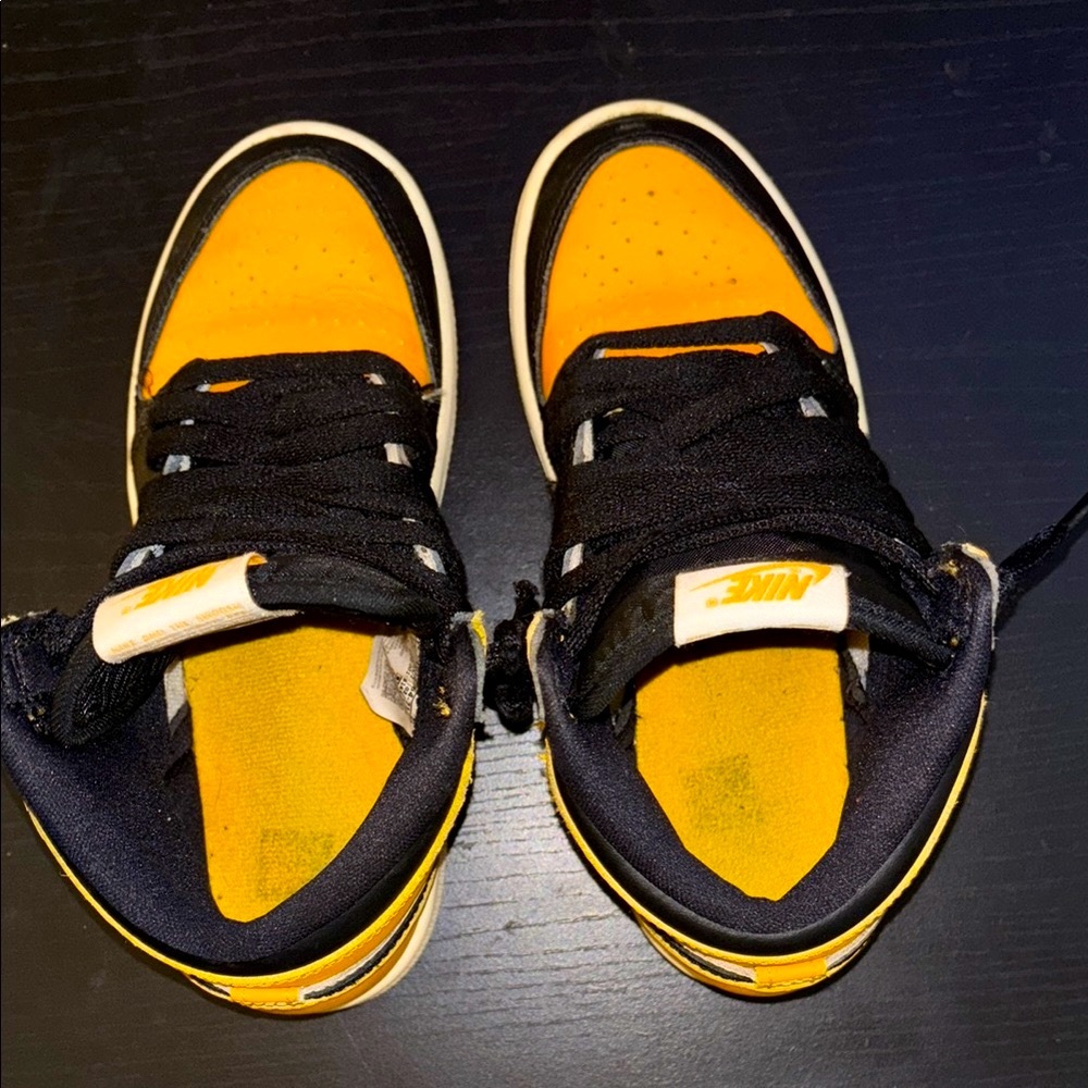 Kids Jordan 1 Retro High OG Taxi (PS) Size 2 - Picture 9 of 9